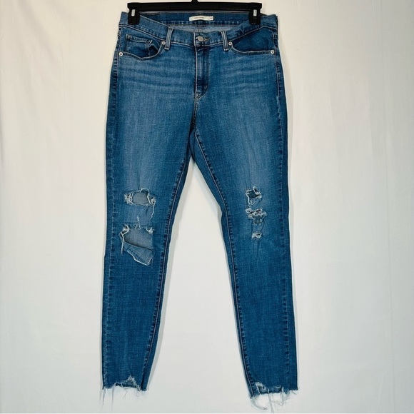 Levi's Curvy Distressed Mid-Rise Skinny Jeans Size: 32 or Size: 14 - Picture 1 of 5